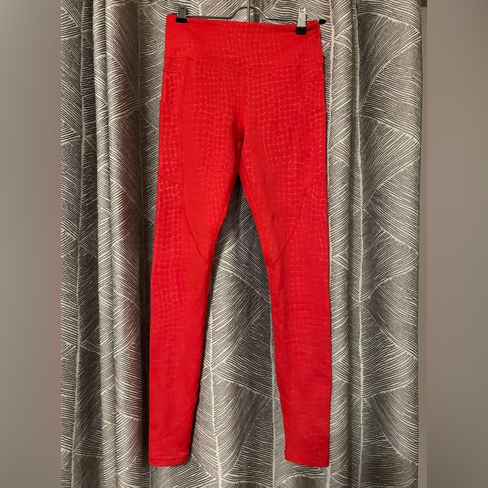 Zyia Embossed Leggings - Small - NWOT